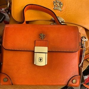 Crossbody Bag // Pratesi // A+ Real Leather //